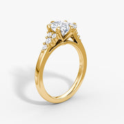 Radiant Cut - Plain Band - Cluster Ring - 18 K Gold